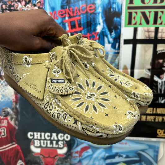 SUPREME SS19 CLARKS ORIGINALS WALLABEE