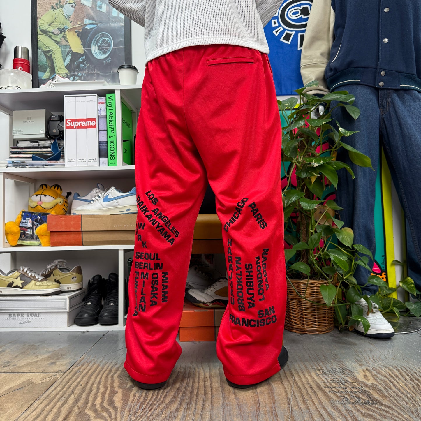 SUPREME SS25 WORLDWIDE TRICOT TRACK PANT