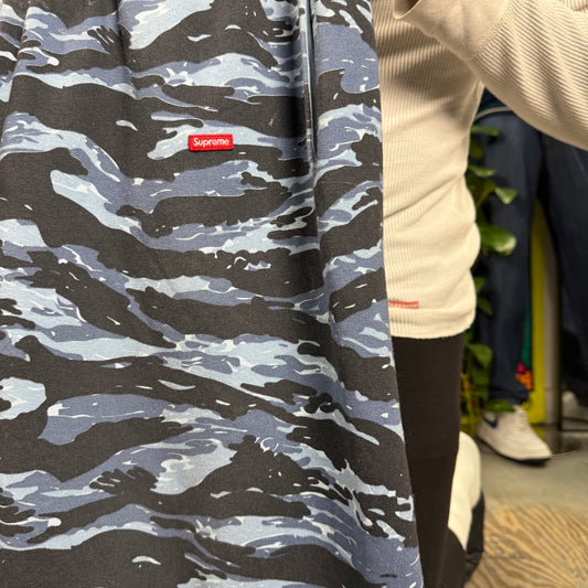 SUPREME FW24 SMALL BOX SWEATPANTS