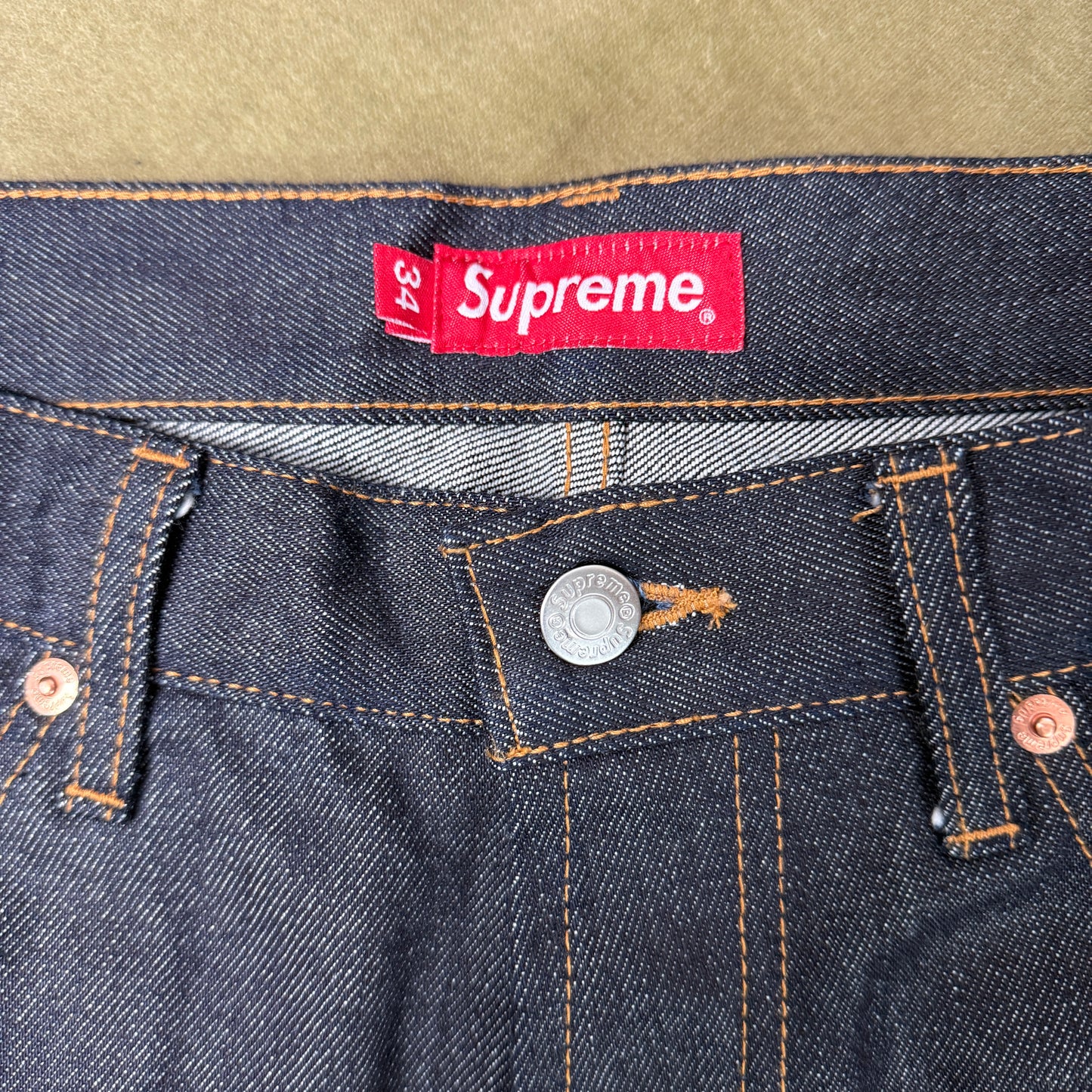 SUPREME FW24 RIGID BAGGY SELVEDGE DENIM JEANS