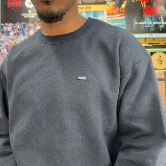 SUPREME FW25 SMALL BOX NAVY CREWNECK
