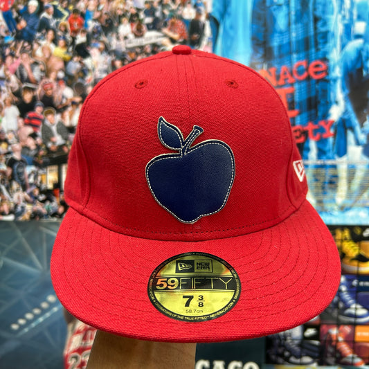 2005 SUPREME BIG APPLE FITTED CAP
