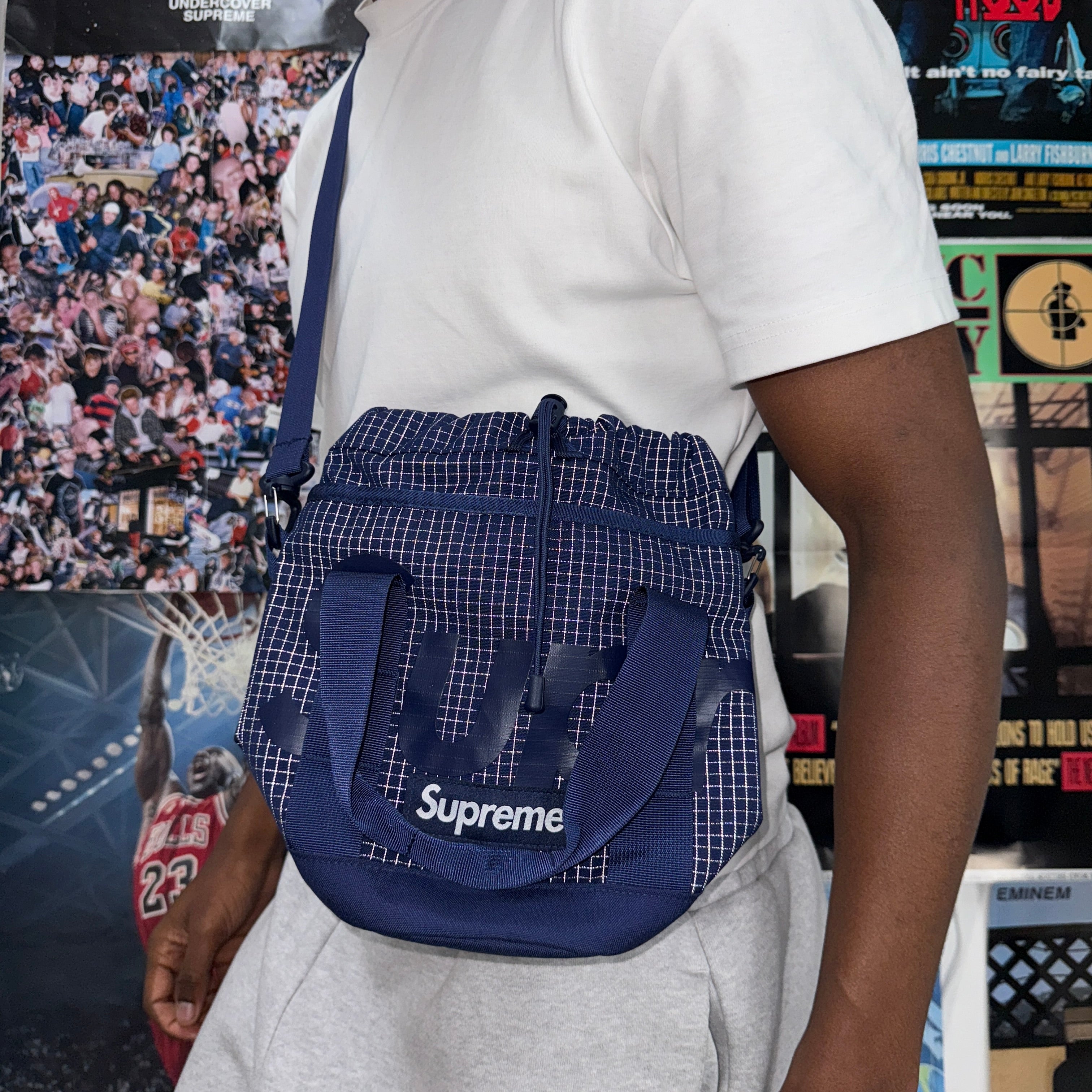 SUPREME BARREL SIDE BAG