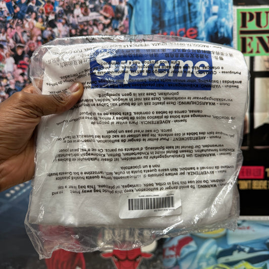 SUPREME FW23 SEOUL BOX LOGO TEE