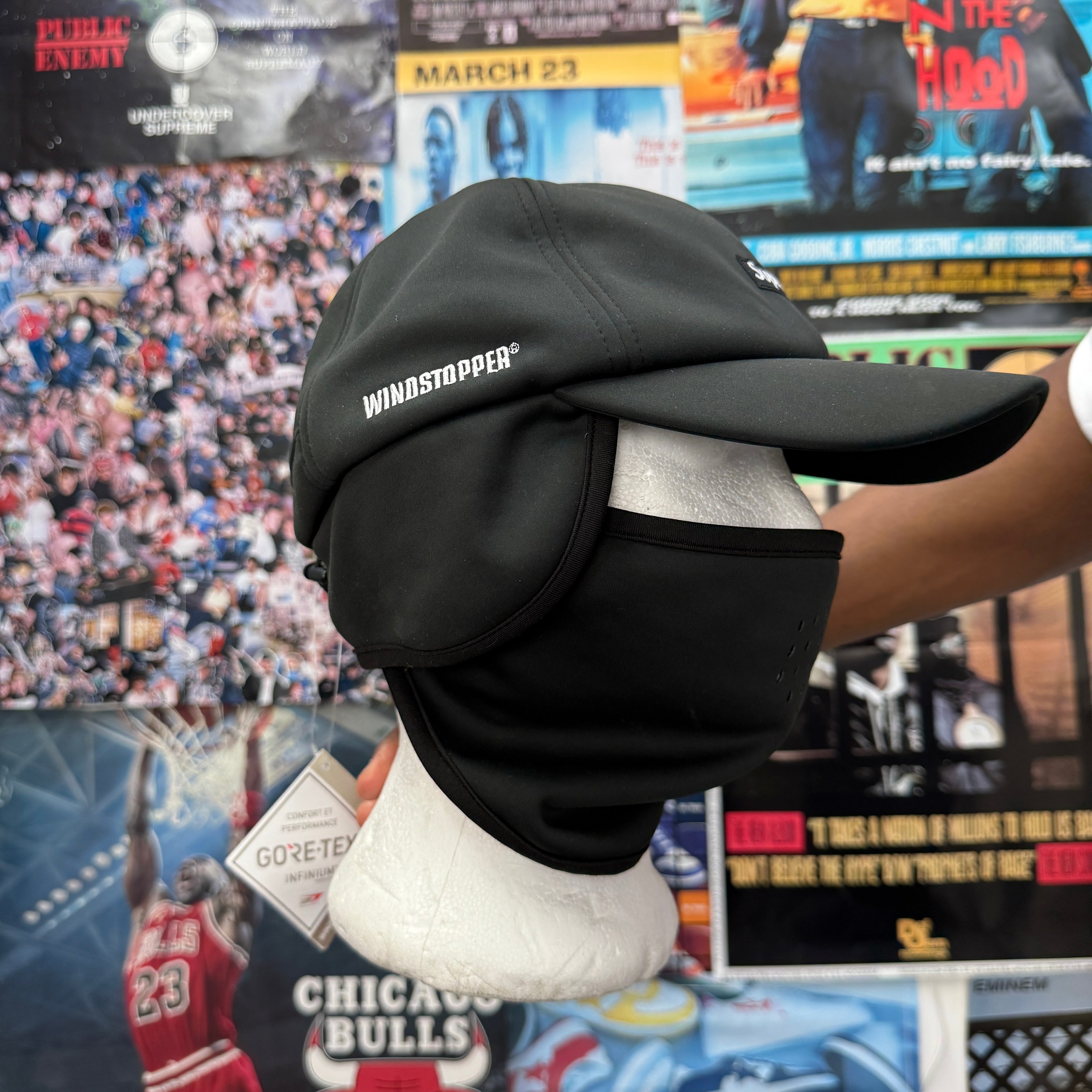 SUPREME WINDSTOPPER GORETEX MASK CAP