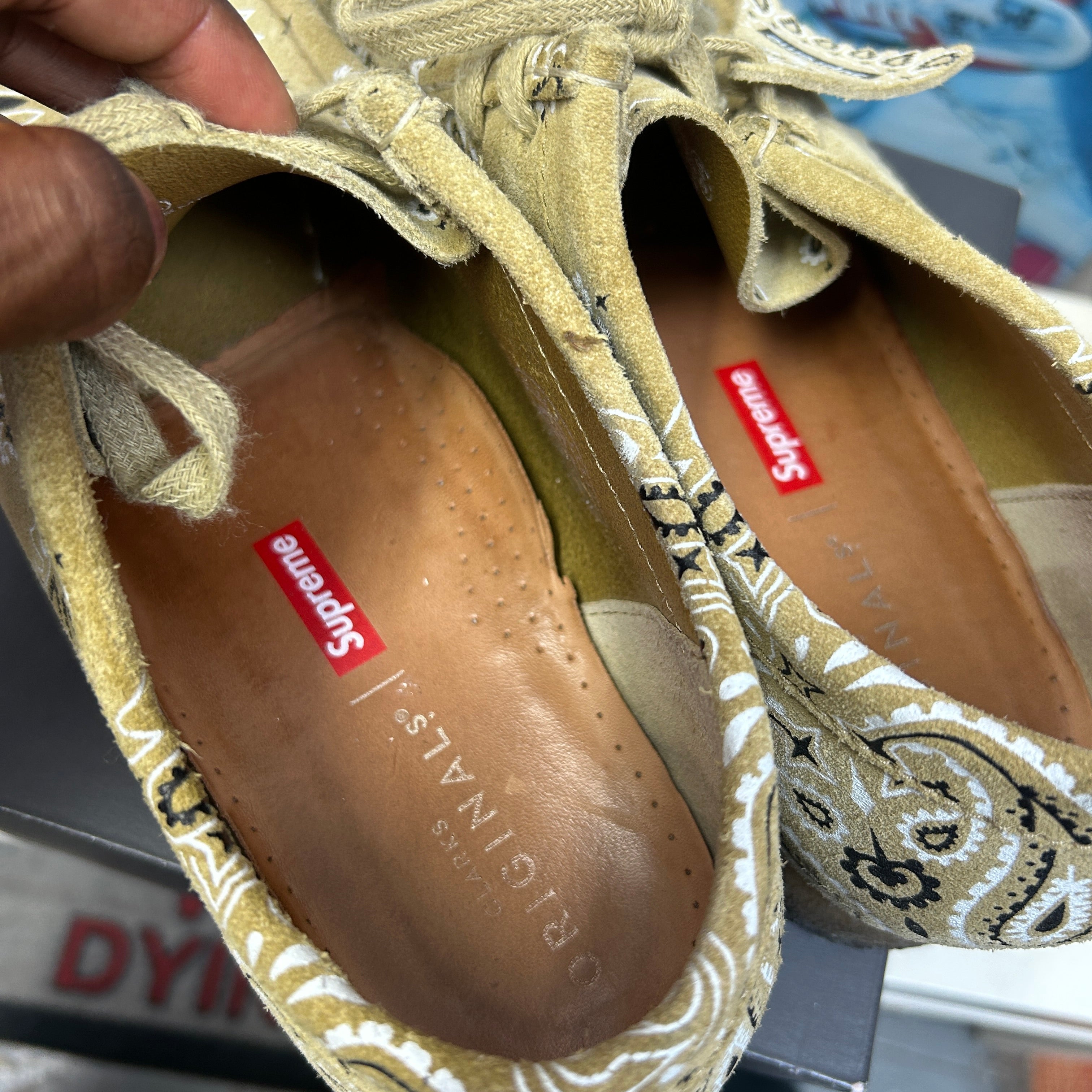 SS19 SUPREME BANDNA CLARK WALLABIES