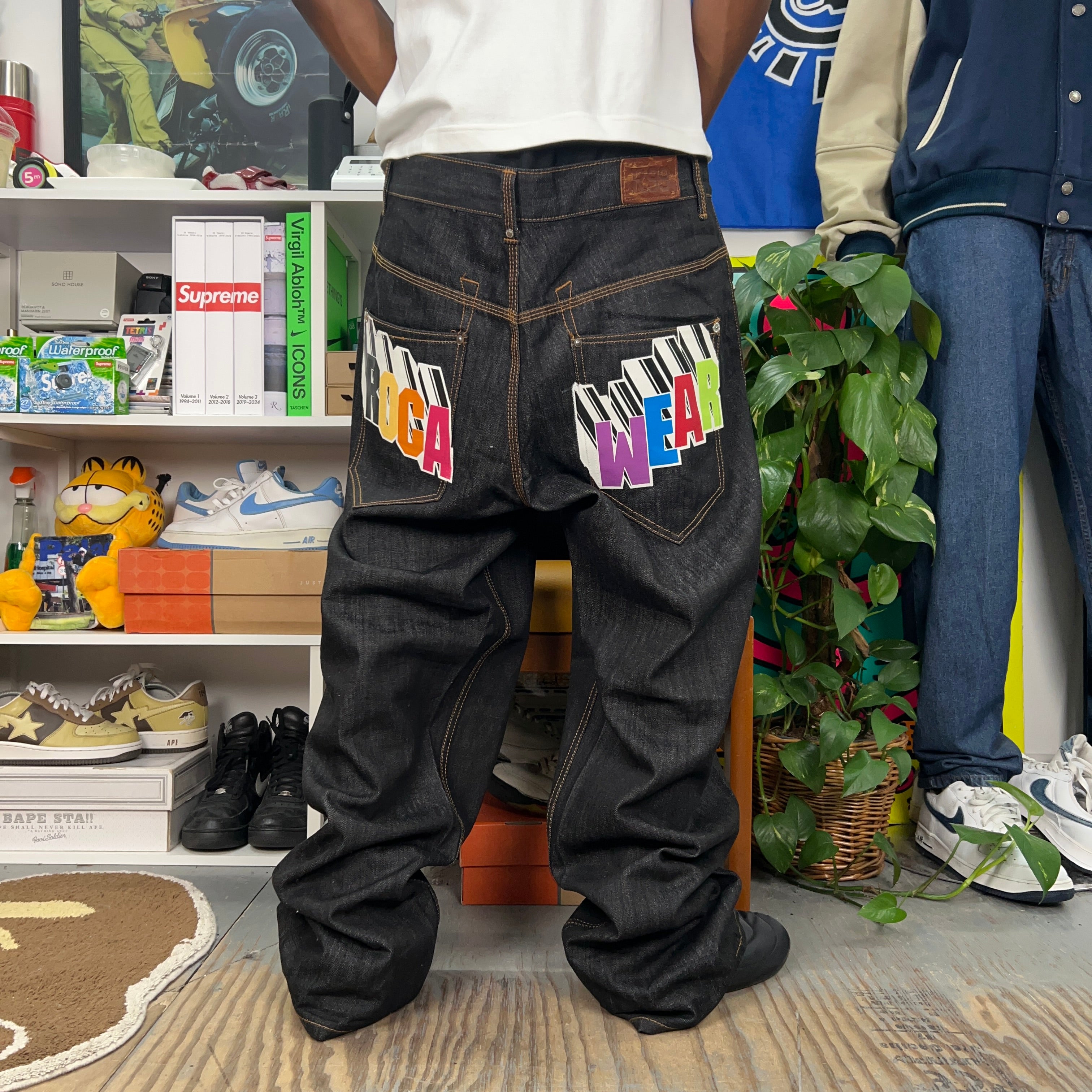 VINTAGE ROCAWEAR DENIM JEANS