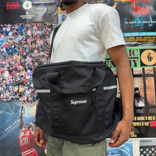 SUPREME FW24 BLACK DUFFLE BAG