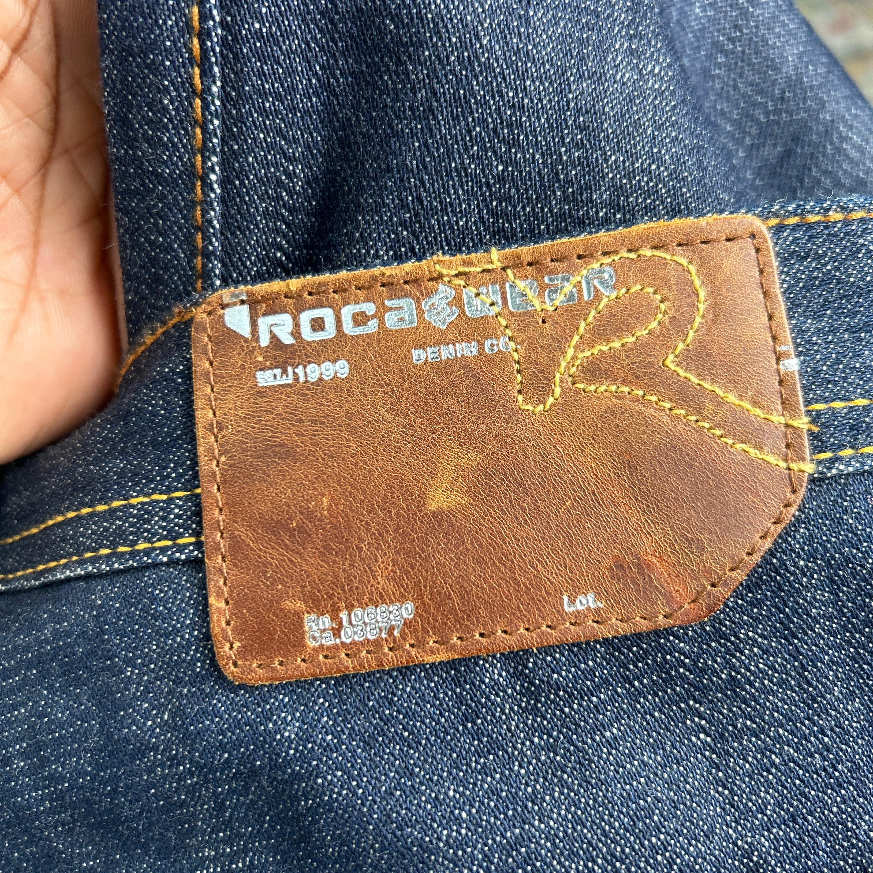 VINTAGE ROCAWEAR DENIM JEANS