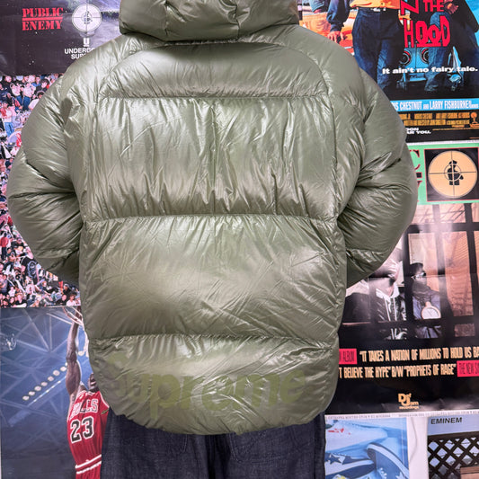 SUPREME FW23 FEATHERWEIGHT DOWN PUFFER JACKET