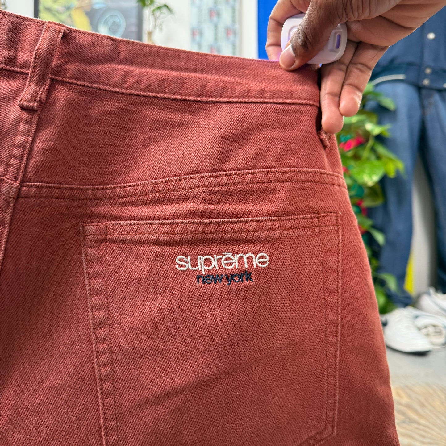 SUPREME SS23 RUST BAGGY JEANS