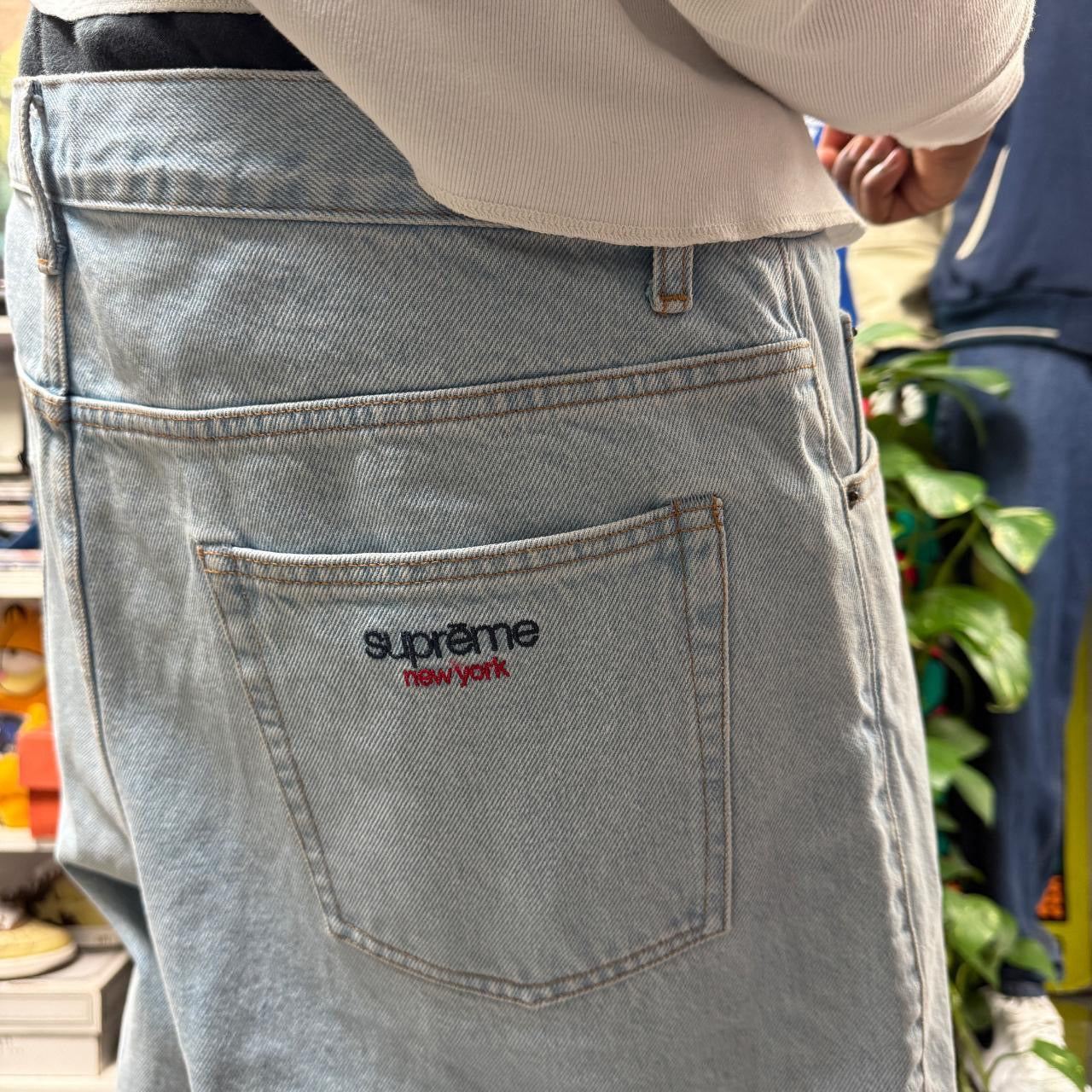 SUPREME SS25 BAGGY LIGHT DENIM SHORTS