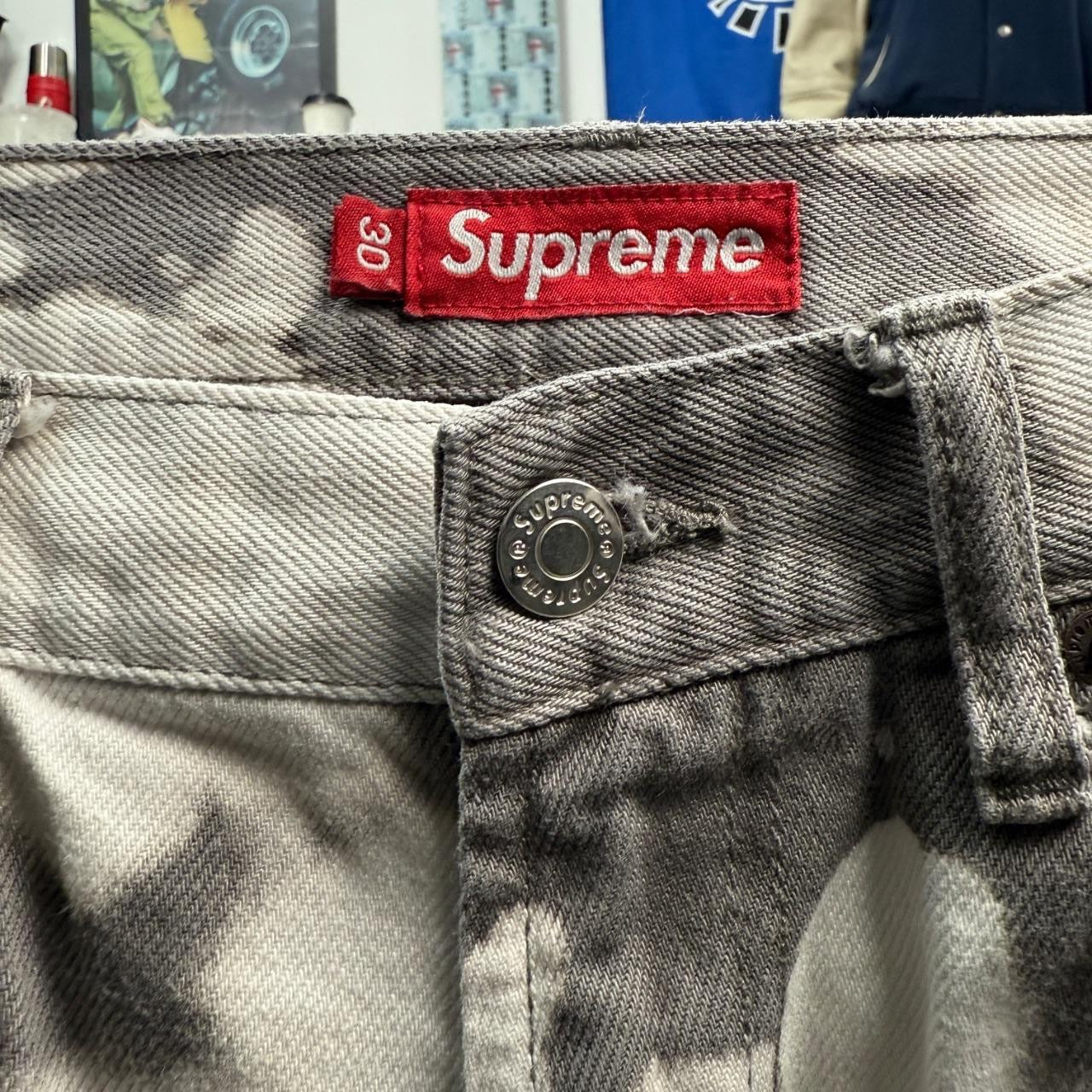 SUPREME SS25 BLEACHED BAGGY JEANS