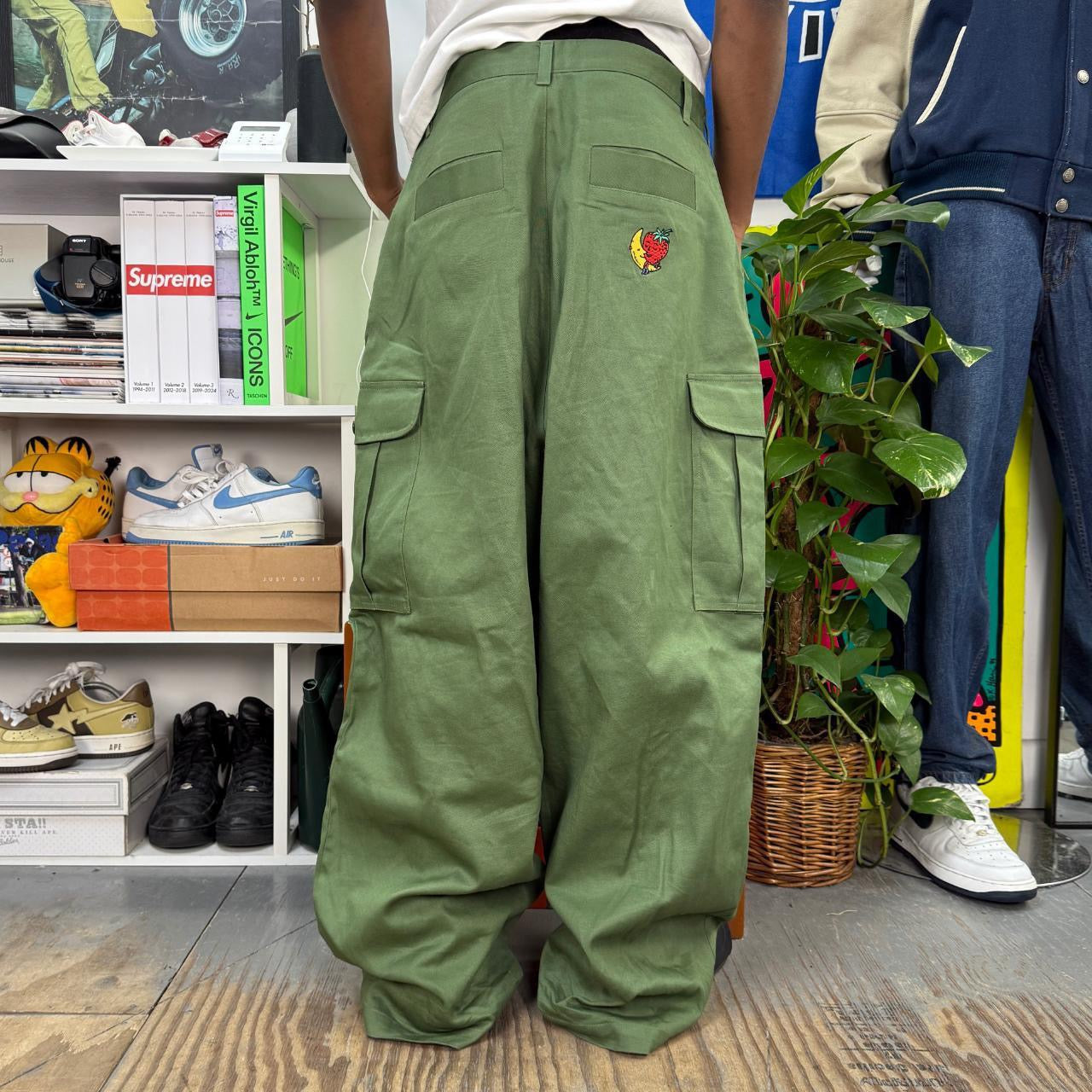 SKY HIGH FARM GREEN CARGO BOTTOMS