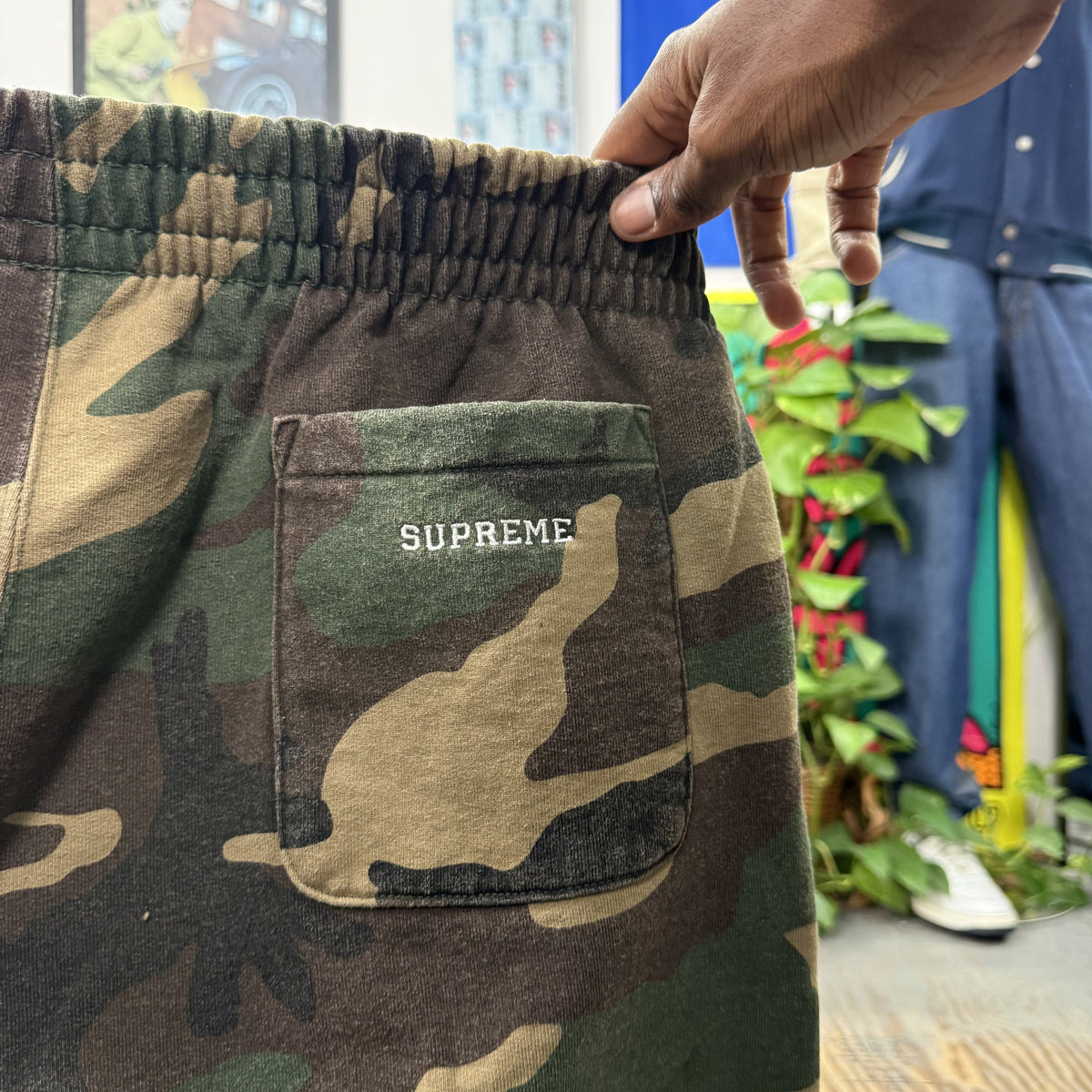 SUPREME FW25 S LOGO CAMO JOGGERS