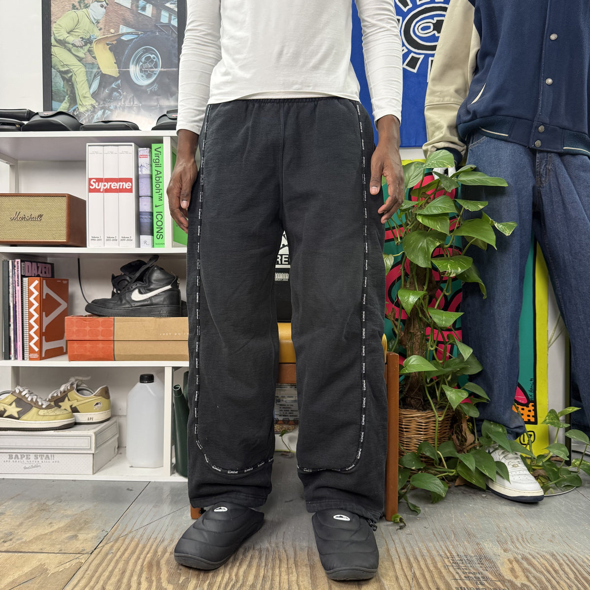 SUPREME FW25 PIPING SWEATPANT