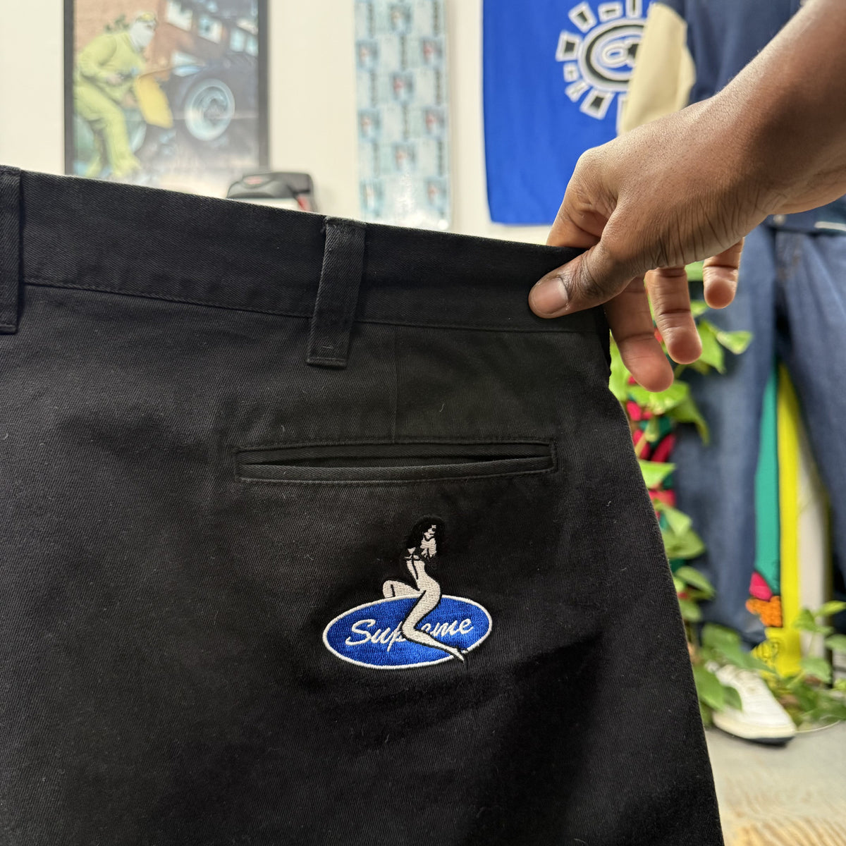 SUPREME BLACK PIN CHINOS