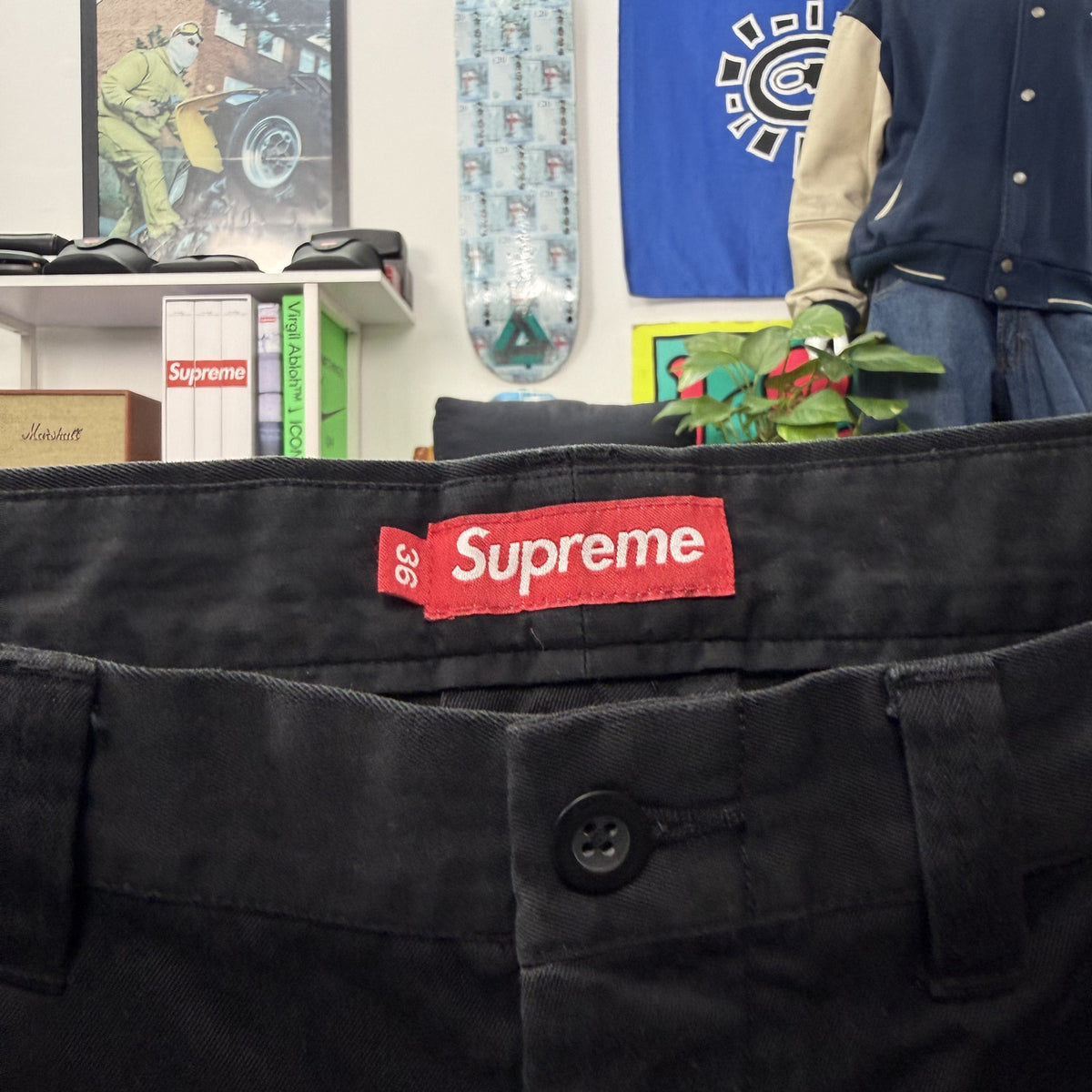 SUPREME BLACK PIN CHINOS