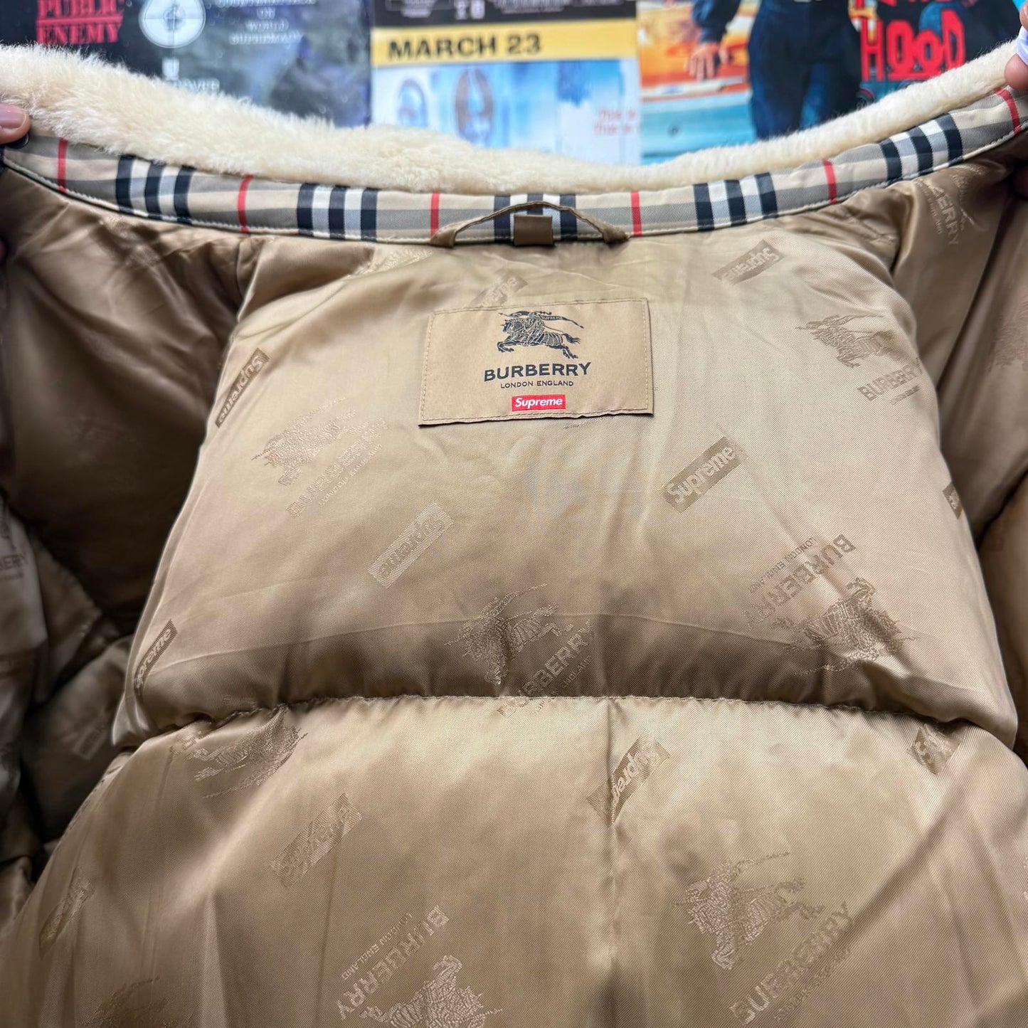 SUPREME BURBERRY SS22 SHEARLING COLLAR DOWN PUFFER JACKET