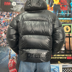 SUPREME FEATHERWEIGHT DOWN PUFFER JACKET