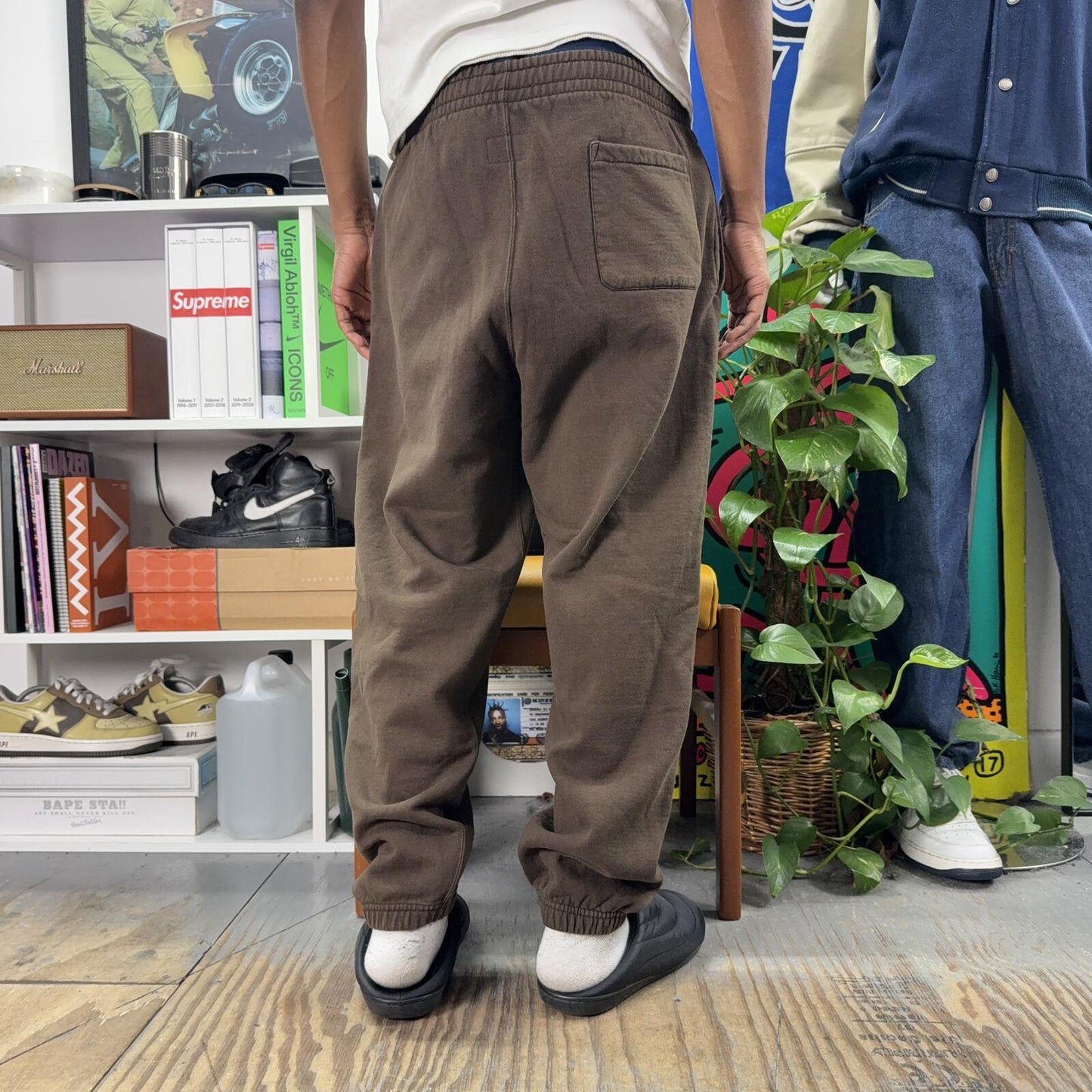 SUPREME FW24 SMALL BOX BROWN SWEATPANTS