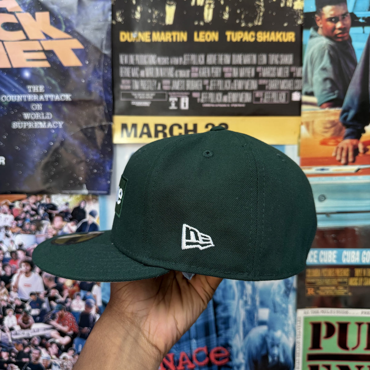 SUPREME SS26 LONDON SHOP BOX LOGO NEW ERA FITTED CAP