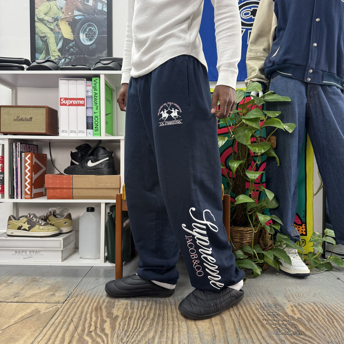 SUPREME X LA MARTINA SS26 NAVY SWEATPANTS