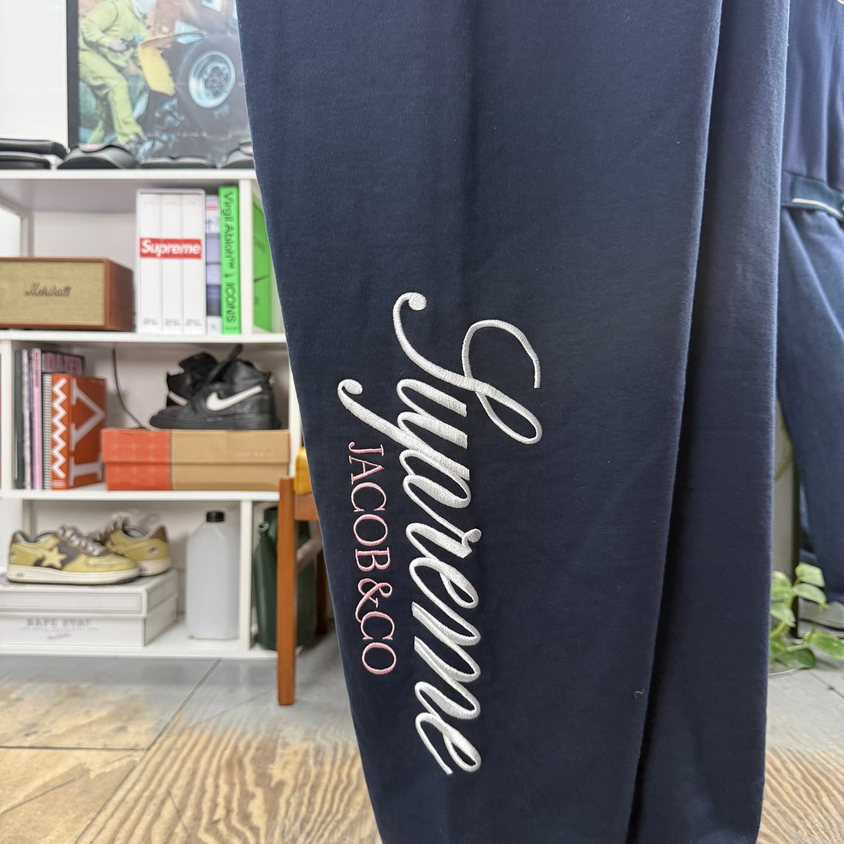 SUPREME X LA MARTINA SS26 NAVY SWEATPANTS