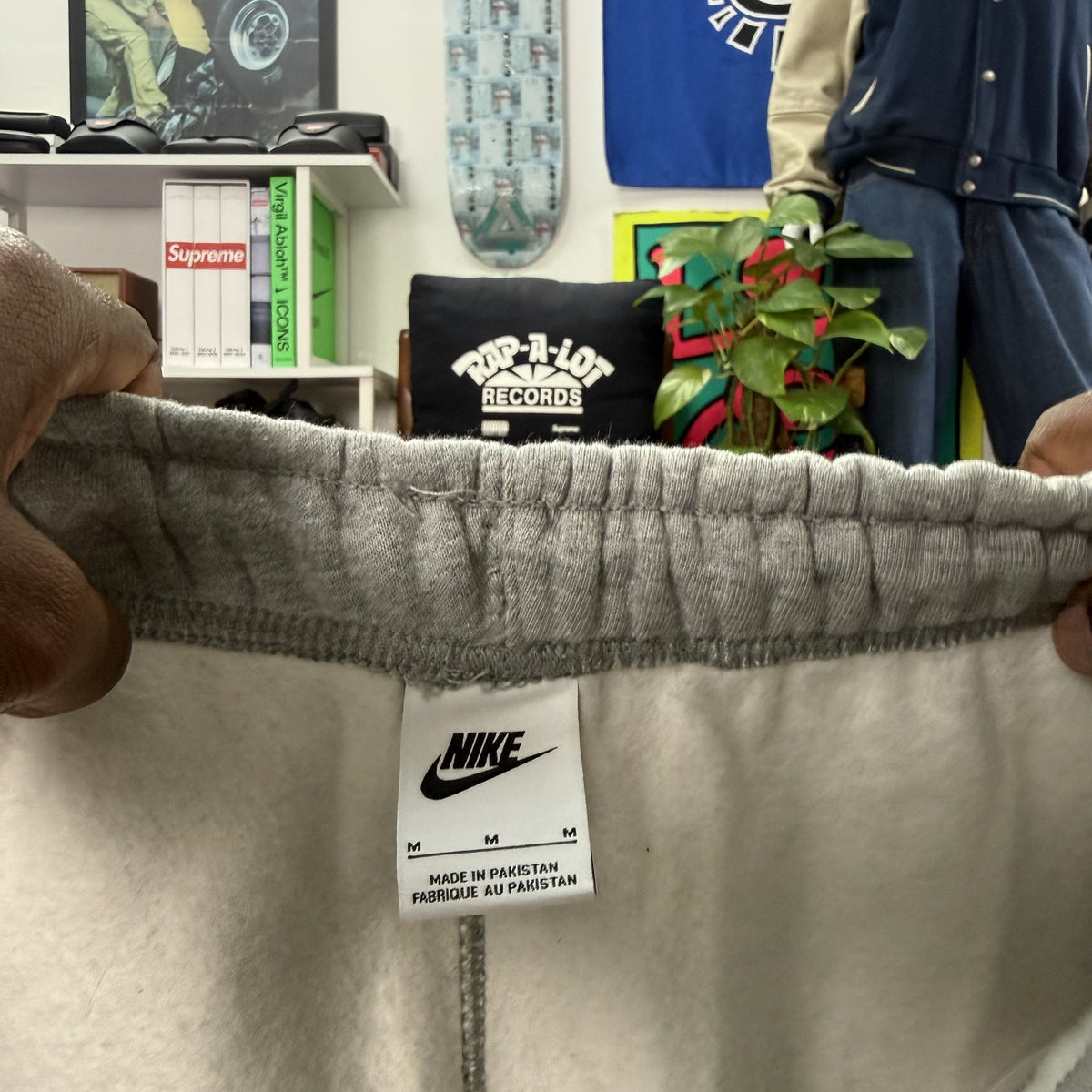 STUSSY X NIKE GREY BAGGY JOGGERS