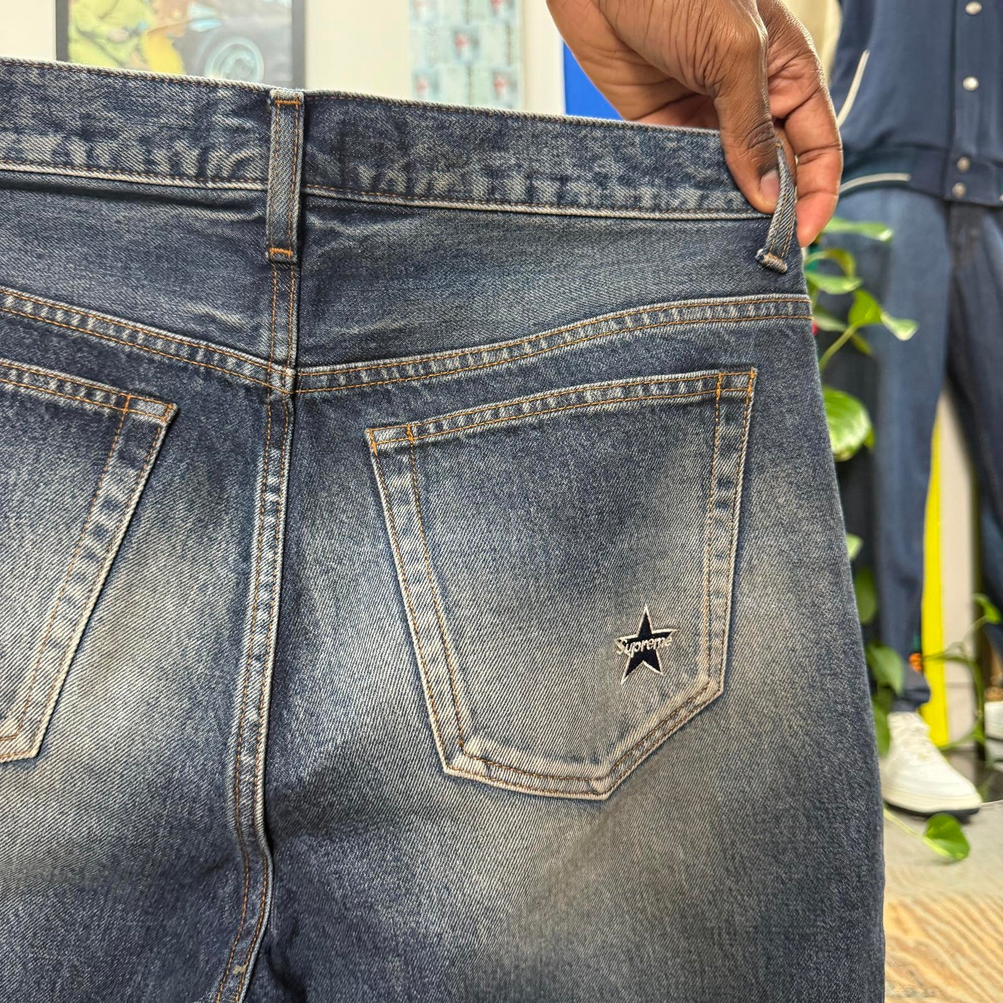SUPREME FW23 DISTRESSED LOOSE FIT SELVEDGE JEANS