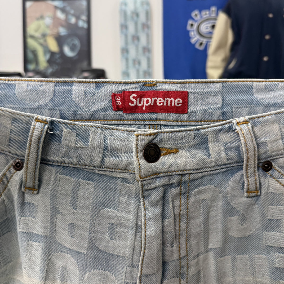 SUPREME SS26 REPEAT JACQUARD DOUBLE KNEE DENIM SHORTS