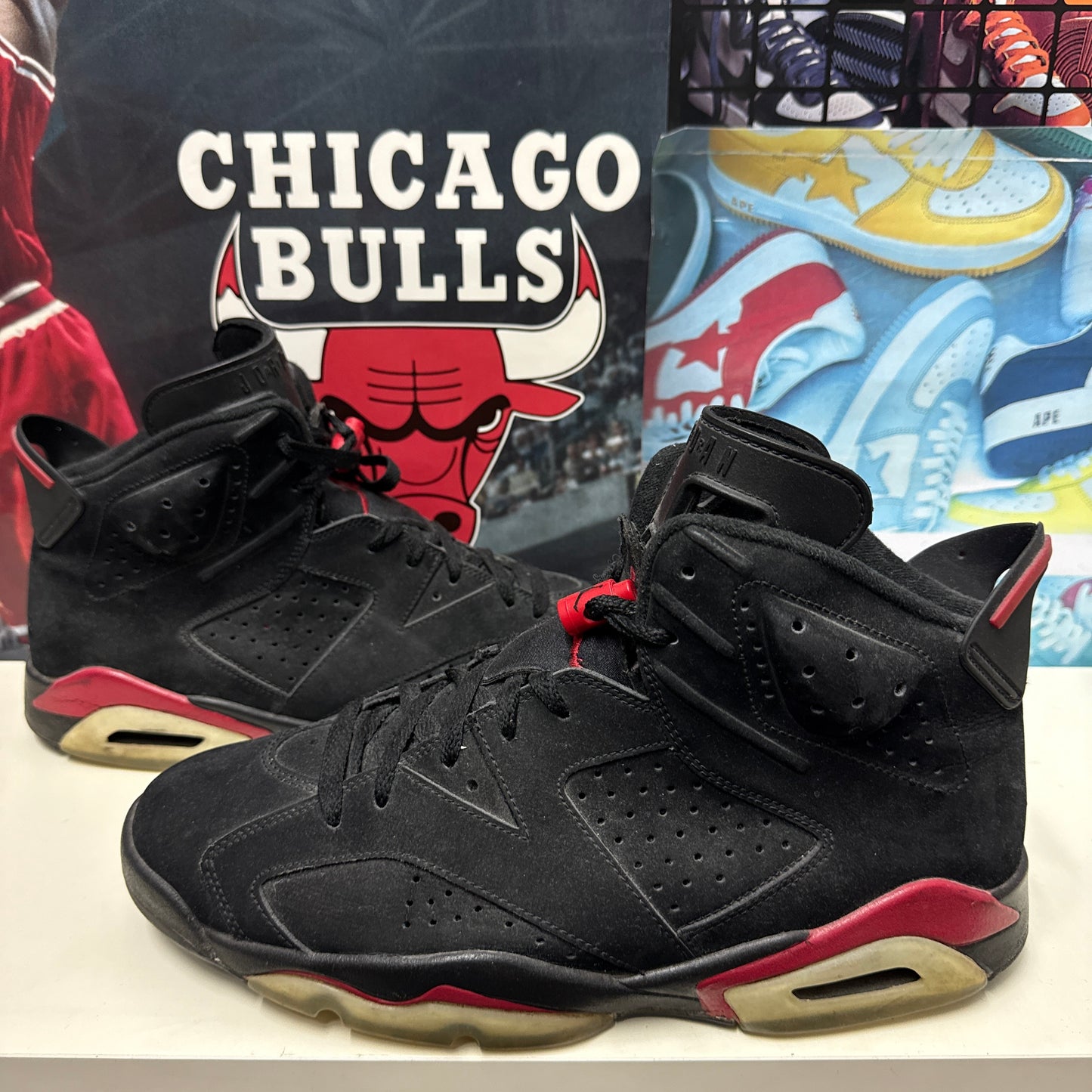 JORDAN 6 2009 BULLS BLACK VARSITY RED