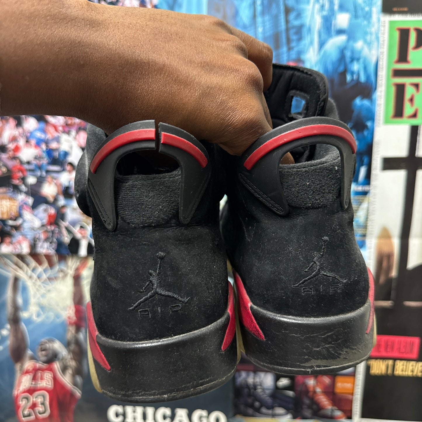 JORDAN 6 2009 BULLS BLACK VARSITY RED