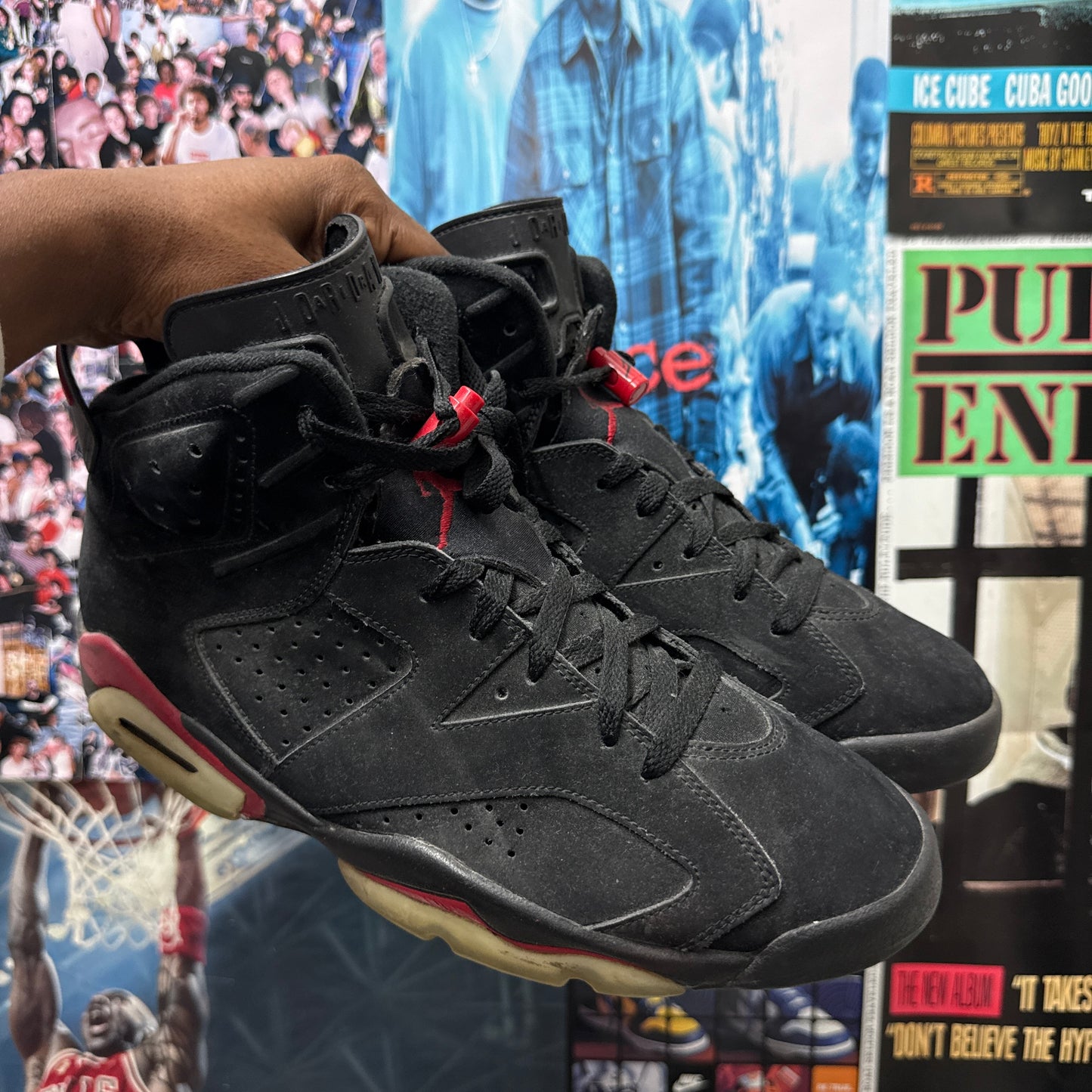 JORDAN 6 2009 BULLS BLACK VARSITY RED