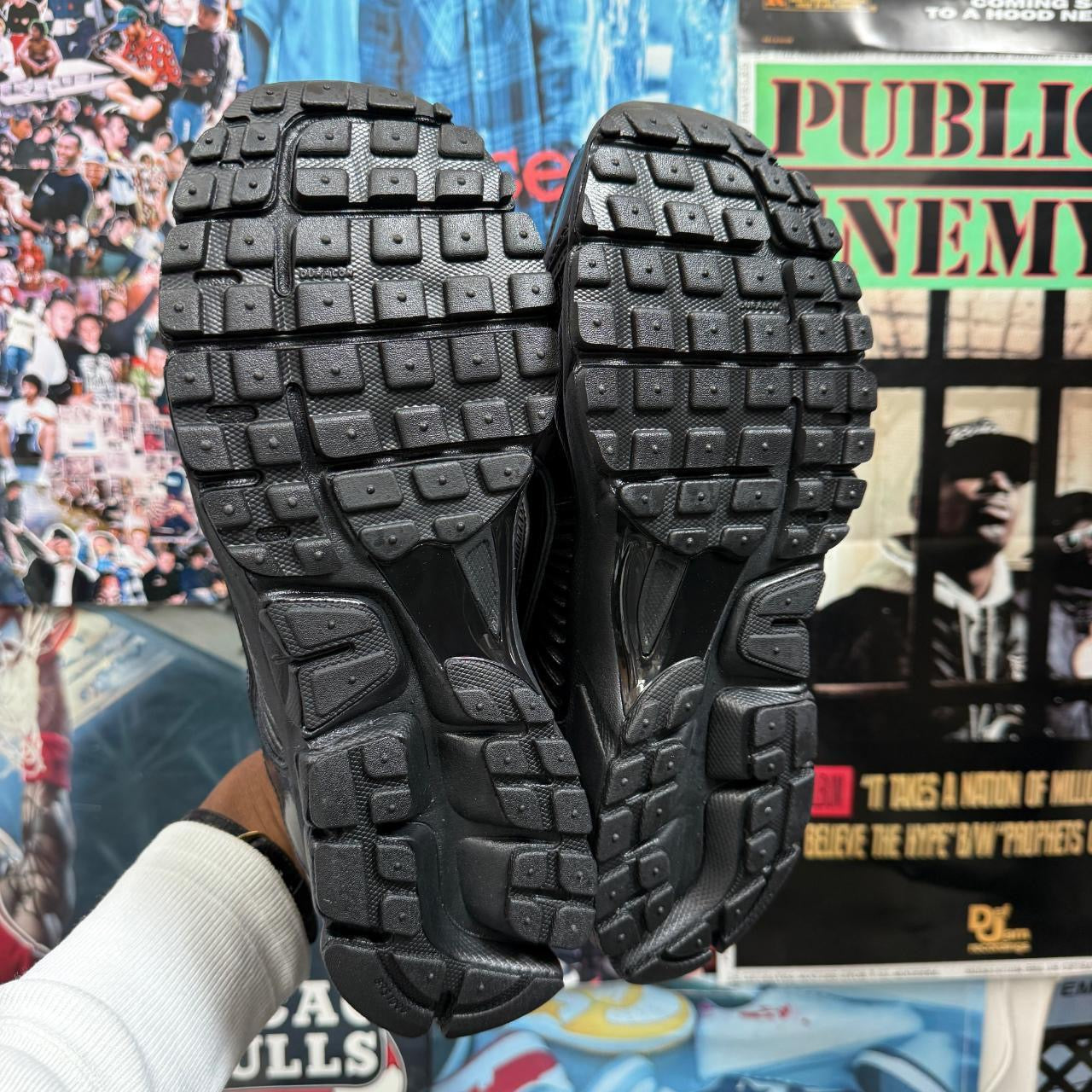 NIKE ZOOM VOMERO 5 X DOVER STREET MARKET