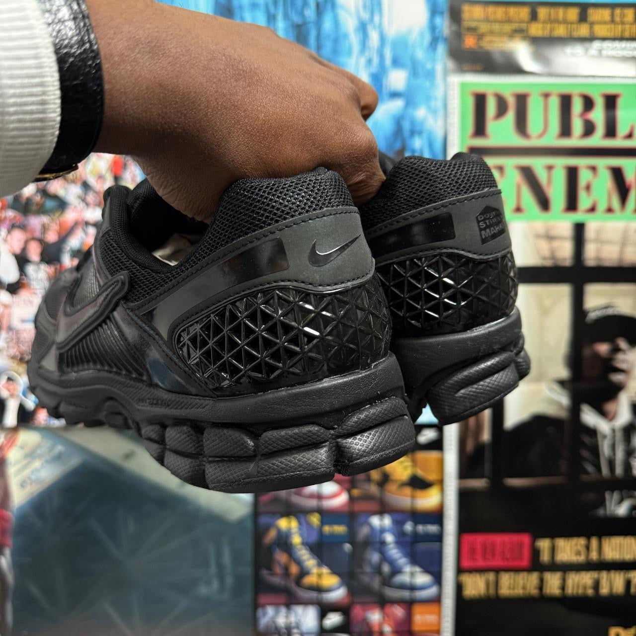 NIKE ZOOM VOMERO 5 X DOVER STREET MARKET