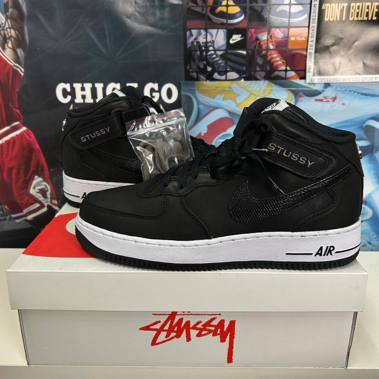 NIKE X STUSSY AIR FORCE 1 MID