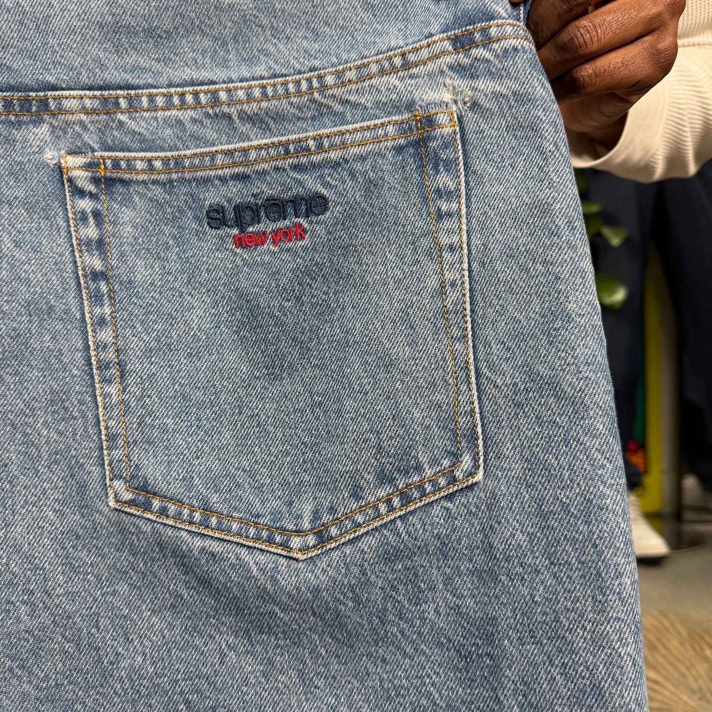 SUPREME FW24 BAGGY DENIM JEANS