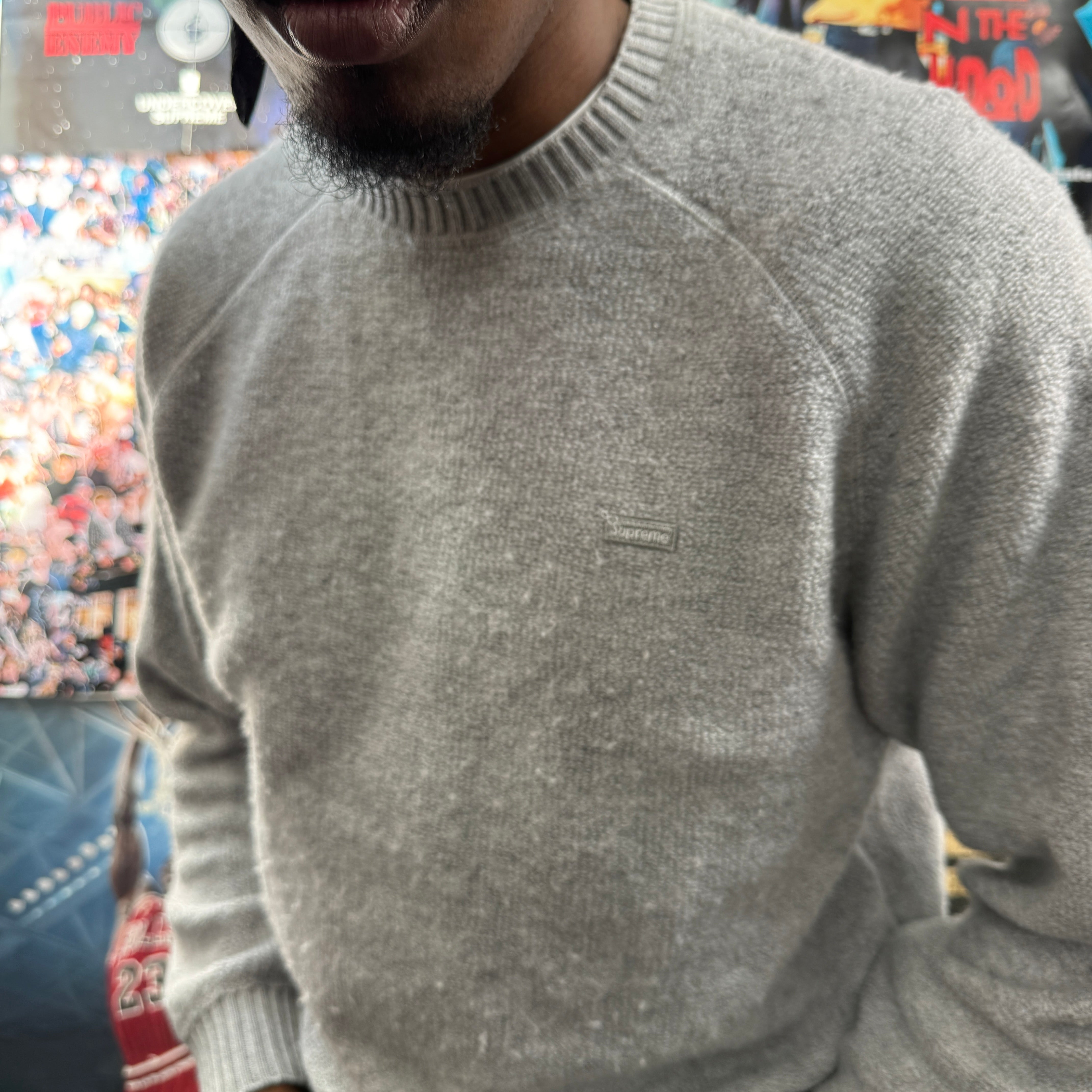 SUPREME GREY SWEATER