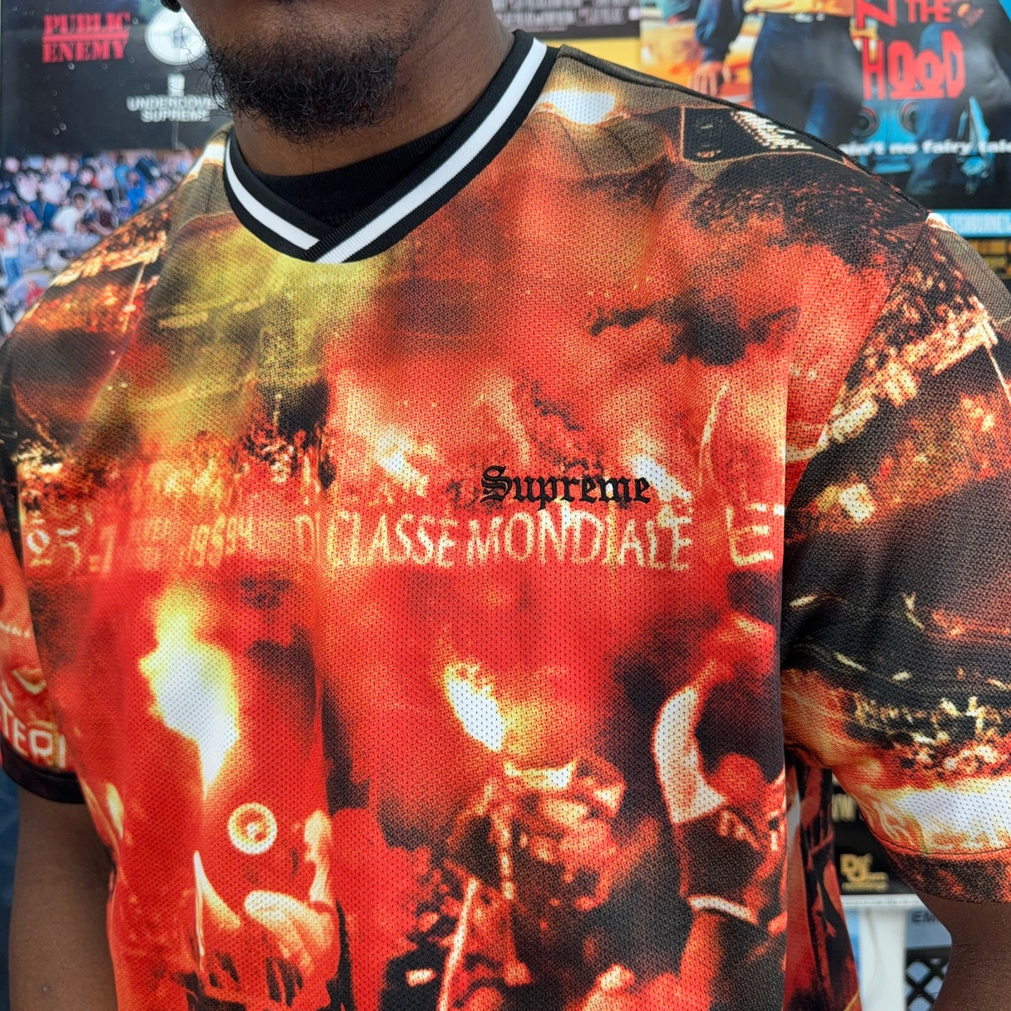 SUPREME SS25 VINCI PER NOI SOCCER JERSEY