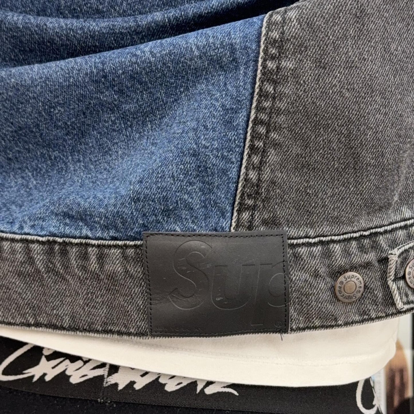 SUPREME FW22 2 TONE PANELED DENIM JACKET