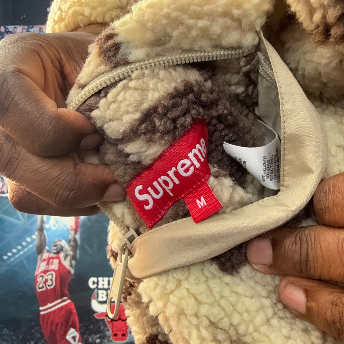 SUPREME FW22 GEO REVERSIBLE WINDSTOPPER FLEECE JACKET