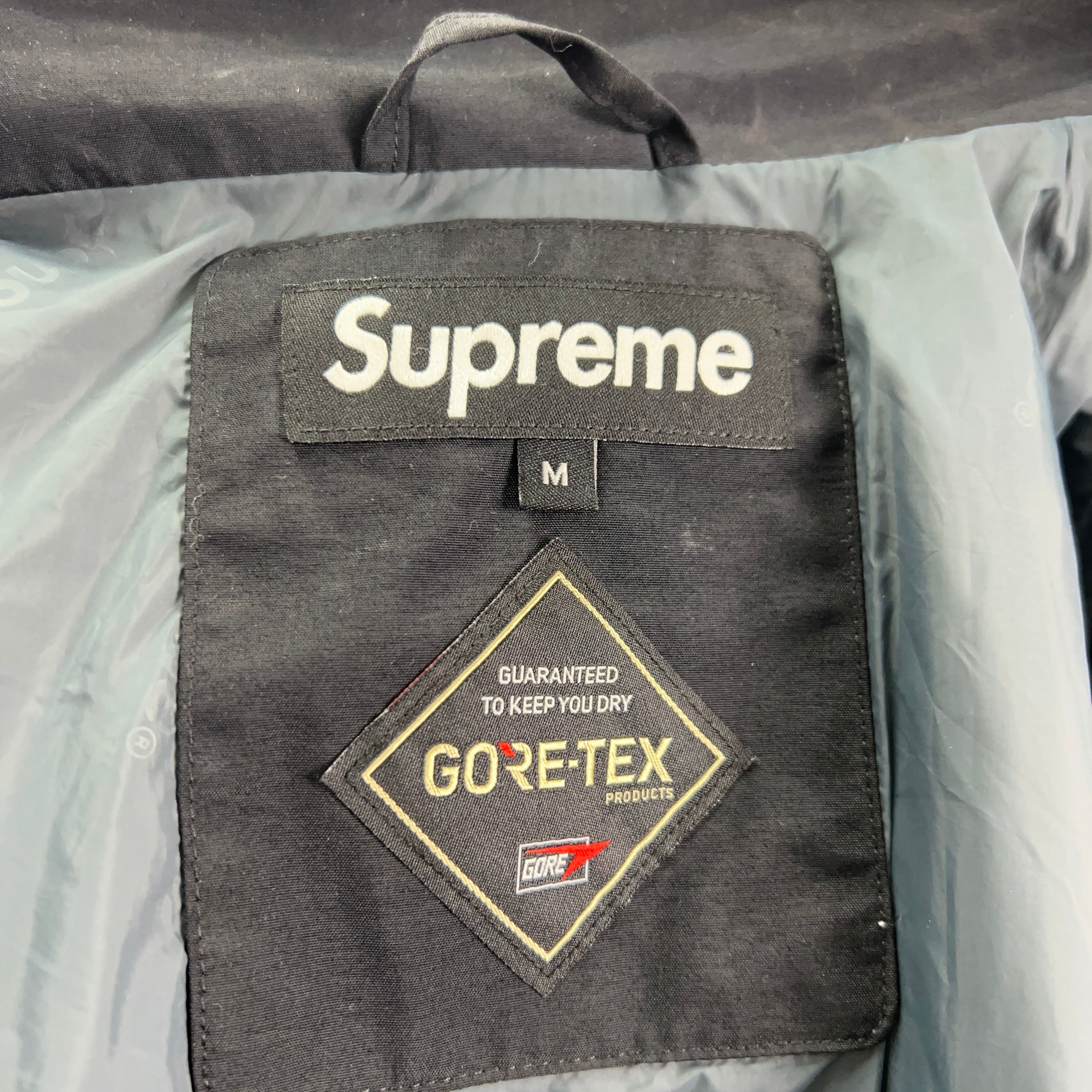 SUPREME GORETEX JACKET